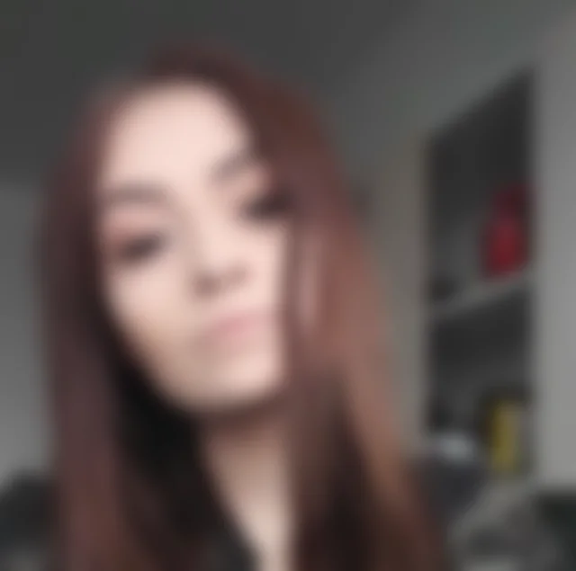 AlexisHot image 1